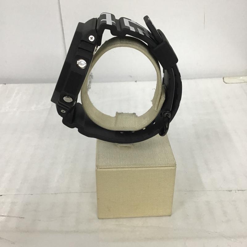 ジーショック G-SHOCK 腕時計 アナログ(クォーツ式) GA-2100HT 布袋寅泰 コラボレーション ギタリズム柄 箱有 40周年記念 総柄 黒 / ブラック / X 白 / ホワイト / メンズ USED 古着 中古 10101553