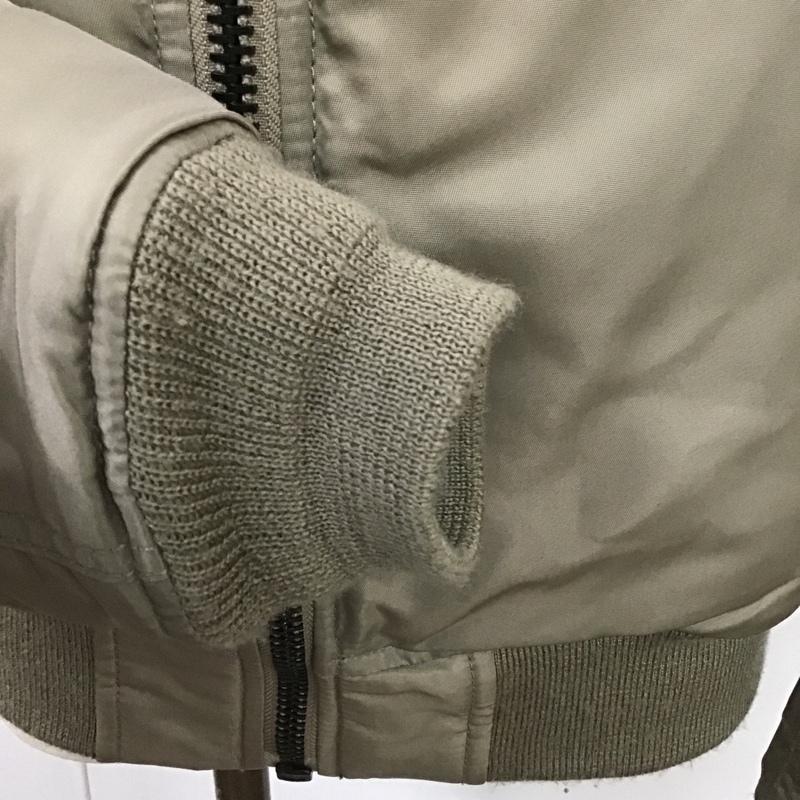アヴィレックス AVIREX ジャケット、上着 フライトジャケット 0107AA30-6730 MOUSSY MA-1 リバーシブル 2 ロゴ、文字 灰 / グレー / レディース USED 古着 中古 10101578