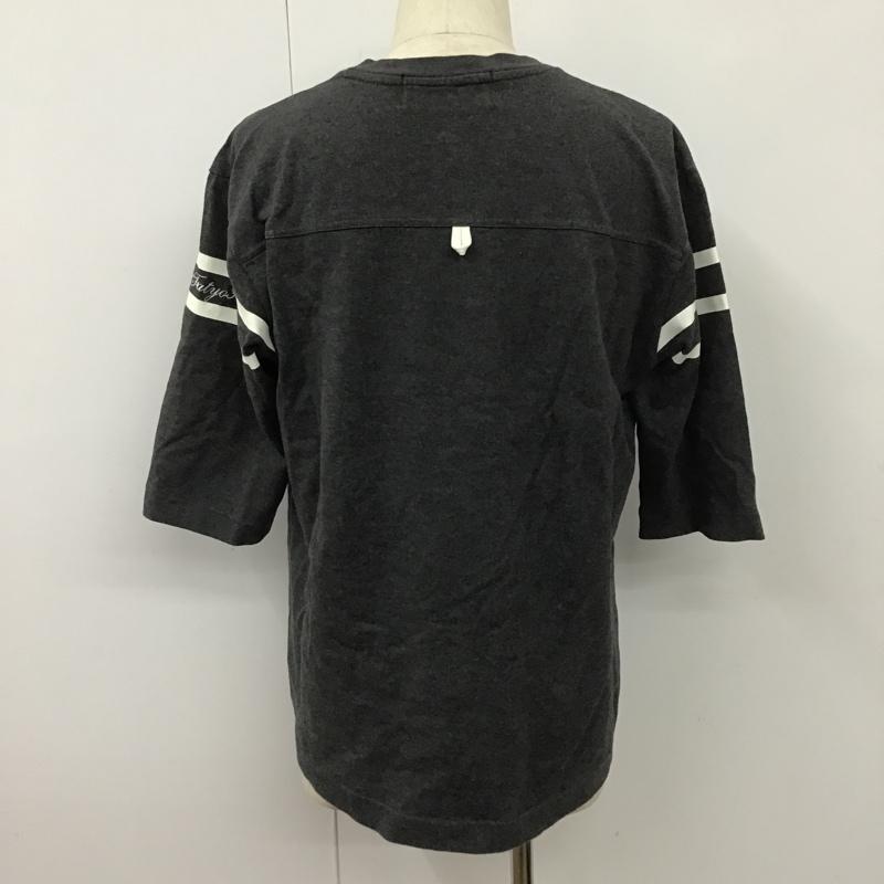 エフエイティー FAT Tシャツ 半袖 半袖カットソー プリントTシャツ Vネックカットソー ロゴ、文字 灰 / グレー / メンズ USED 古着 中古 10101920