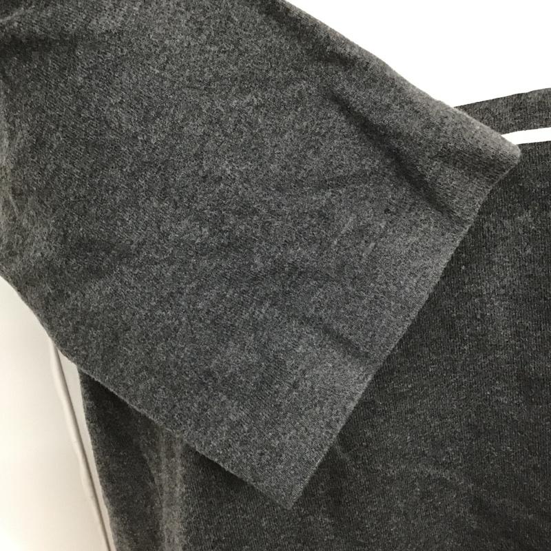 エフエイティー FAT Tシャツ 半袖 半袖カットソー プリントTシャツ Vネックカットソー ロゴ、文字 灰 / グレー / メンズ USED 古着 中古 10101920