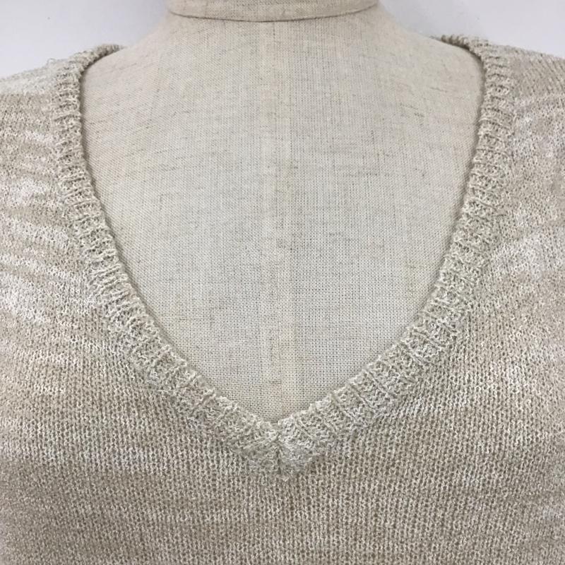 アズールバイマウジー AZUL BY MOUSSY Tシャツ 半袖 2507AB70-0260 Vネック サマーニット バックファスナー M 無地 ベージュ / ベージュ / レディース USED 古着 中古 10102262