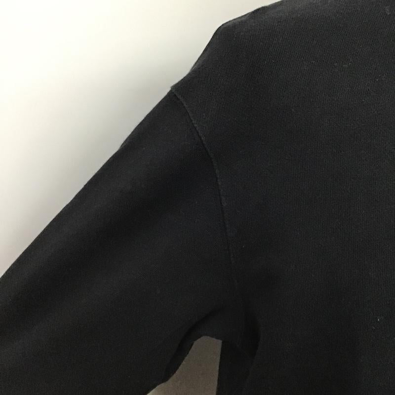 ユニクロ UNIQLO トレーナー 長袖 KAWS M 刺繍 黒 / ブラック / メンズ USED 古着 中古 10102698