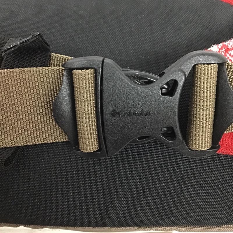コロンビア Columbia ウエストバッグ ウエストバッグ 212 PU1567 トナカイ柄 ノルディック柄 ロゴ、文字 赤 / レッド / X 白 / ホワイト / X 茶 / ブラウン / メンズ USED 古着 中古 10102796