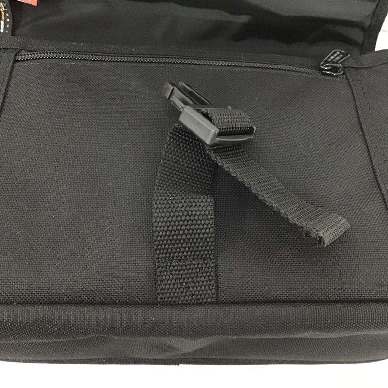 マンハッタンポーテージ Manhattan Portage メッセンジャーバッグ メッセンジャーバッグ GRACIE CAMERA BAG ショルダーバッグ カメラバッグ ロゴ、文字 黒 / ブラック / メンズ USED 古着 中古 10102822