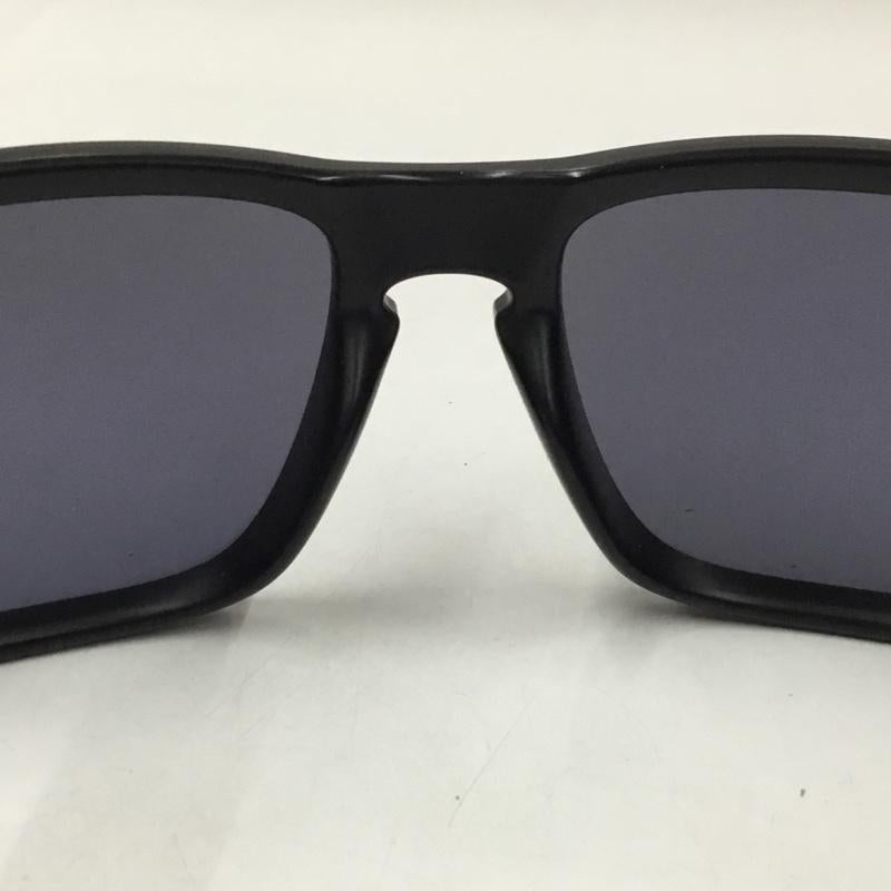オークリー OAKLEY めがね・サングラス サングラス OO9244-07 HOLBROOK アジアンフィット スポーツサングラス ワンポイント 黒 / ブラック / メンズ USED 古着 中古 10102836