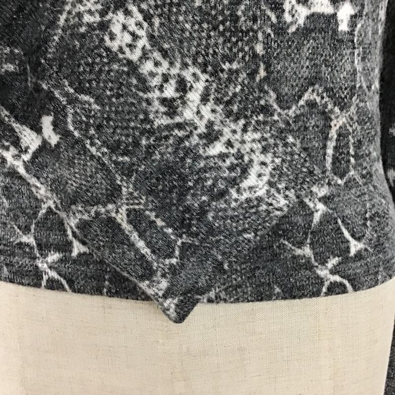 ザラ ZARA TRAFALUC カットソー 長袖 長袖ニットカットソー クルーネックカットソー セーター 総柄 S 総柄 白 / ホワイト / X 黒 / ブラック /  レディース USED 古着 中古 10102975