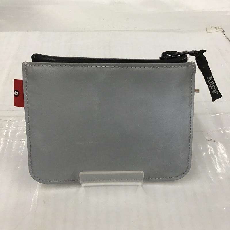 アベイシングエイプ A BATHING APE ポーチ ポーチ Aape ロゴ、文字 黒 / ブラック / X 銀 / シルバー / メンズ USED 古着 中古 10103139
