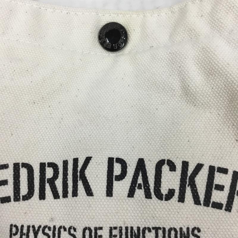 フレドリック パッカーズ FREDRIK PACKERS ショルダーバッグ ショルダーバッグ キャンバス ロゴ、文字 アイボリー / アイボリー / メンズ USED 古着 中古 10103324