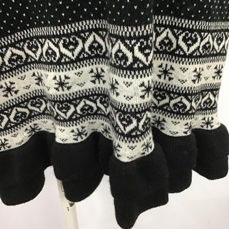 アクシーズファム axes femme ワンピース ミニスカート 半袖ニットワンピース ミニスカート スクエアネック フレアスカート M 総柄 白 / ホワイト / X 黒 / ブラック / レディース USED 古着 中古 10103522