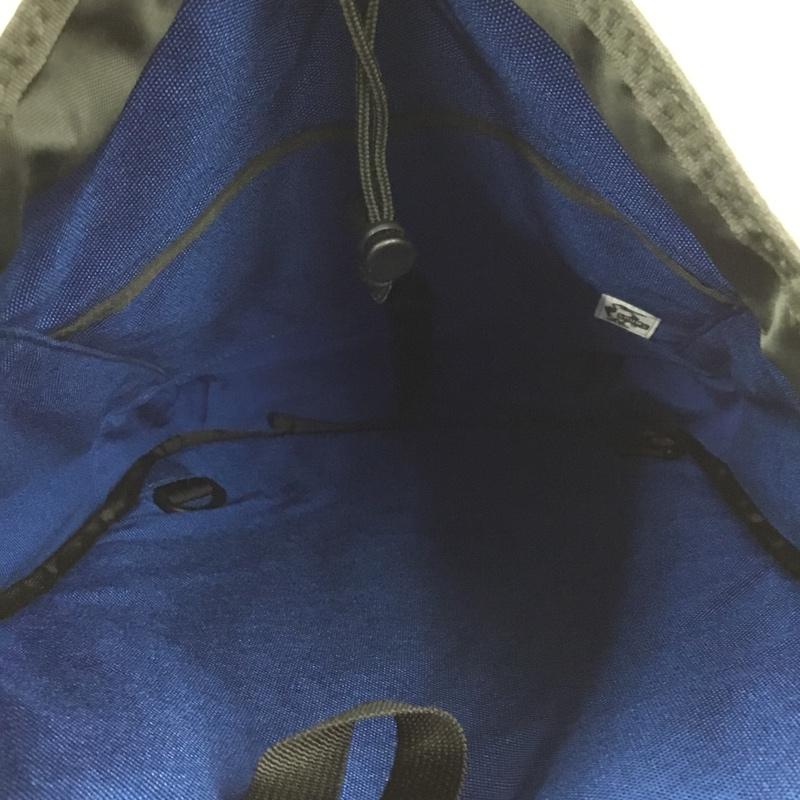 チャムス CHUMS リュックサック、デイパック リュックサック、デイバッグ Reversible Back Pack Sweat Nylon リバーシブル タグ付き ロゴ、文字 青 / ブルー / X 灰 / グレー / メンズ USED 古着 中古 10103604