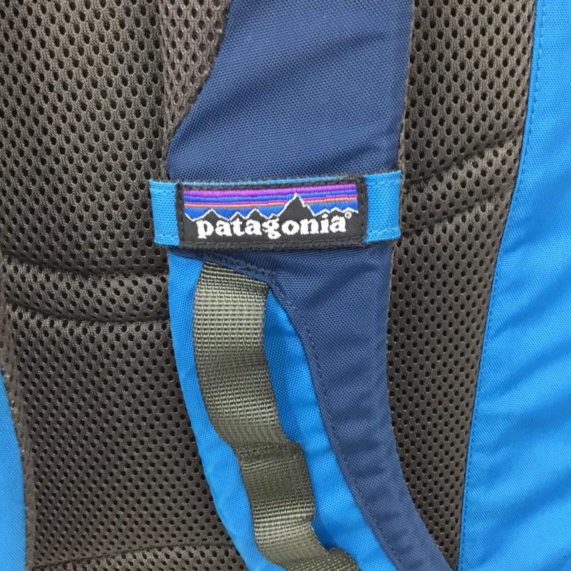パタゴニア patagonia リュックサック、デイパック リュックサック、デイバッグ 47915 デイパック Atacama 28L ロゴ、文字 青 / ブルー / X 紺 / ネイビー / X カーキ / カーキ / メンズ USED 古着 中古 10103608