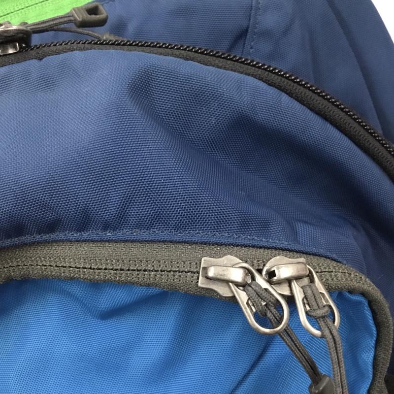 パタゴニア patagonia リュックサック、デイパック リュックサック、デイバッグ 47915 デイパック Atacama 28L ロゴ、文字 青 / ブルー / X 紺 / ネイビー / X カーキ / カーキ / メンズ USED 古着 中古 10103608
