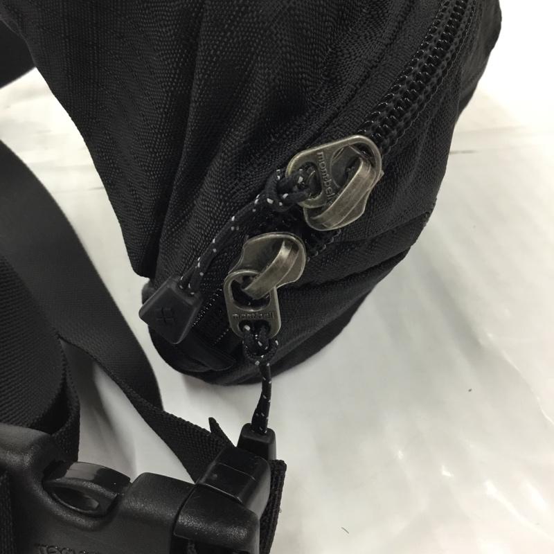 モンベル mont-bell ウエストバッグ ウエストバッグ ウエストポーチ ロゴ、文字 黒 / ブラック / メンズ USED 古着 中古 10104206