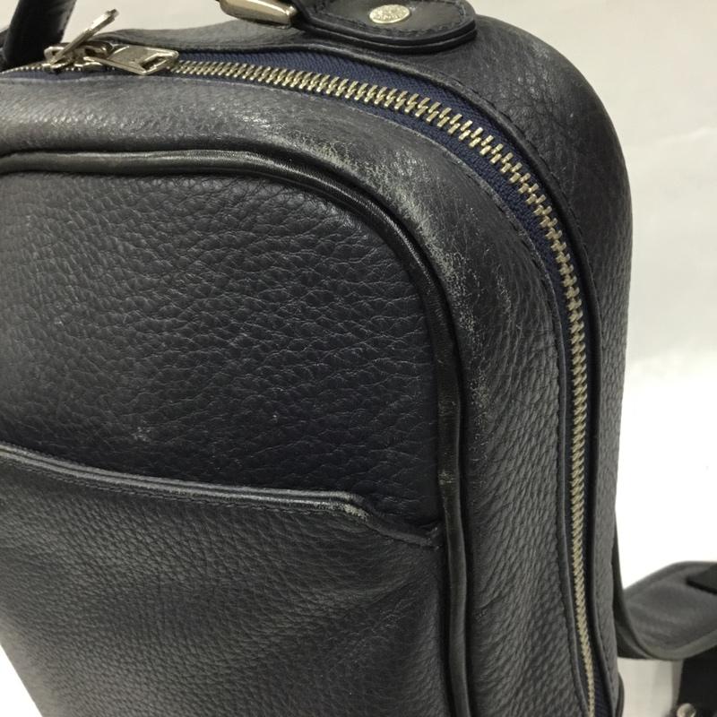シーカー SEEKER リュックサック、デイパック リュックサック、デイバッグ SKB-019UB4 シュリンクレザー スマートバックパック URBAN ロゴ、文字 紺 / ネイビー / メンズ USED 古着 中古 10104215