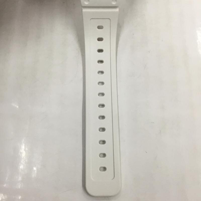 ジーショック G-SHOCK 腕時計 アナログ(クォーツ式) GA-2100 箱有 ロゴ、文字 白 / ホワイト / メンズ USED 古着 中古 10104229