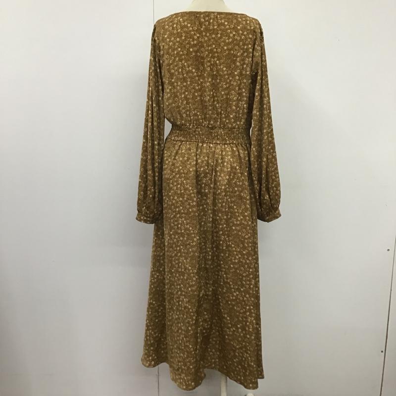 ダブルクローゼット w closet ワンピース ロングスカート 小花柄 FREE 花柄 マスタード / マスタード / レディース USED 古着 中古 10104540