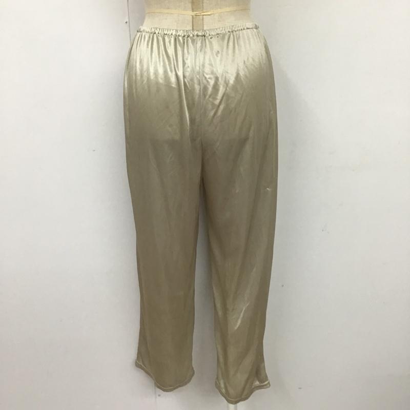 ケービーエフ KBF ボトムス ボトムス KC05-24J010 メタリックシアーパンツ ワイドパンツ カジュアルパンツ 無地 銀 / シルバー /  レディース USED 古着 中古 10104613