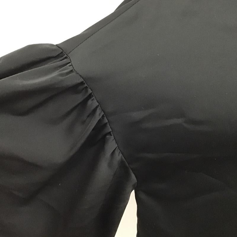 ユナイテッドアローズ UNITED ARROWS カットソー 半袖 1521-215-0913 サテンフレアスリーブブラウス 半袖シャツカットソー ノーカラーシャツ 38 無地 黒 / ブラック /  レディース USED 古着 中古 10104735