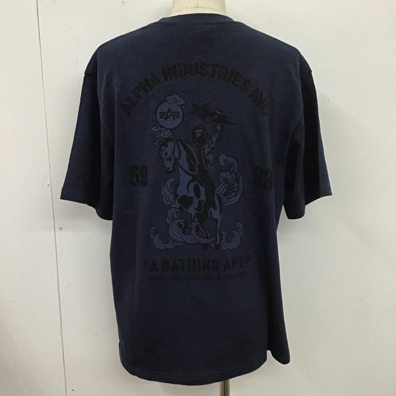 アベイシングエイプ A BATHING APE Tシャツ 半袖 半袖カットソー 刺繍Tシャツ クルーネックカットソー alphaindustries コラボ M ロゴ、文字 紺 / ネイビー / メンズ USED 古着 中古 10104975