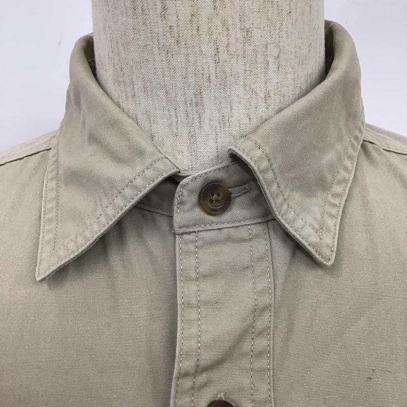 カーハート Carhartt シャツ、ブラウス 長袖 長袖シャツ カラーシャツ ポケットシャツ 長袖カットソー ミリタリーシャツ M ロゴ、文字 ベージュ / ベージュ / メンズ USED 古着 中古 10105072