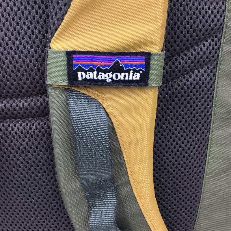 パタゴニア patagonia リュックサック、デイパック リュックサック、デイバッグ 47910FA13 ナイロン バックパック Refugio28L ロゴ、文字 橙 / オレンジ / X 黒 / ブラック / X カーキ / カーキ / メンズ USED 古着 中古 10105241
