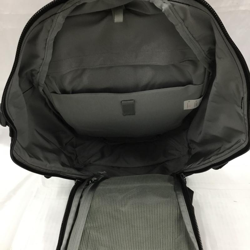 エヴァーグッズ EVERGOODS リュックサック、デイパック リュックサック、デイバッグ 11001b マウンテン パネルローダー 30L 無地 黒 / ブラック / メンズ USED 古着 中古 10105242