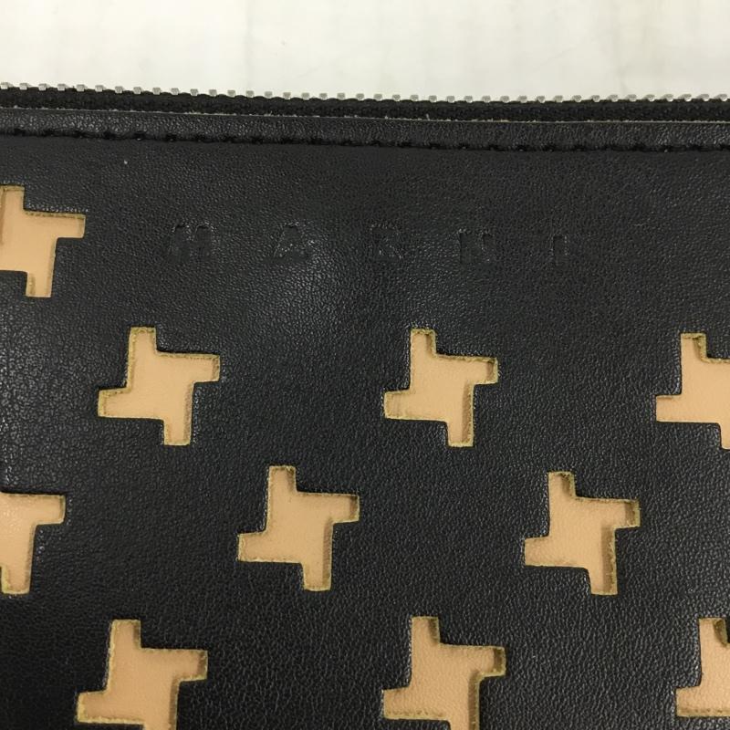 マルニ MARNI クラッチバッグ、パーティバッグ クラッチバッグ、パーティバッグ イタリア製 ロゴ、文字 黒 / ブラック / X ベージュ / ベージュ / メンズ USED 古着 中古 10105249