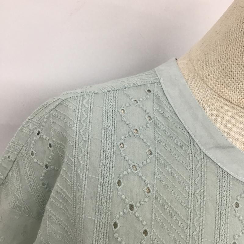 サマンサモスモス Samansa Mos2 シャツ、ブラウス 半袖 1711019 刺繍×カットドビー切替ブラウス 五分袖 FREE 刺繍 水色 / ライトブルー / レディース USED 古着 中古 10105498