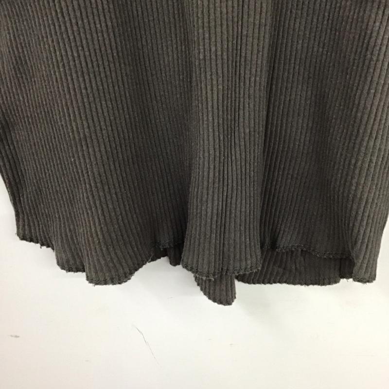 バーバリーブラックレーベル BURBERRY BLACK LABEL カットソー 長袖 長袖カットソー Vネックカットソー 3 ロゴ、文字 灰 / グレー /  メンズ USED 古着 中古 10130889