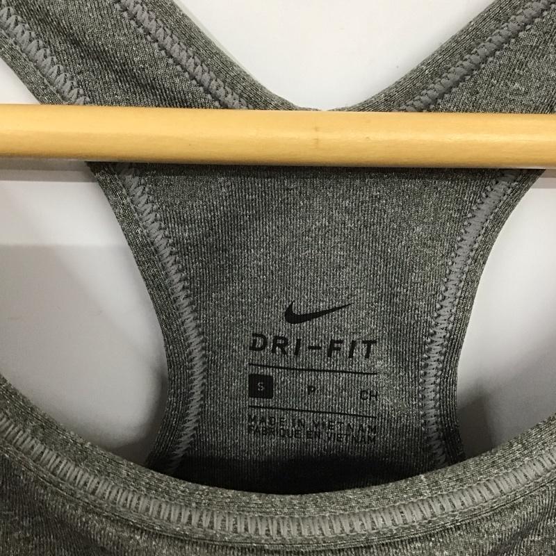 ナイキ NIKE トップス トップス 823313-092 ナイキプロ アップデーテッドブラ スポーツブラ タグ付き S ロゴ、文字 黒 / ブラック / X 灰 / グレー /  レディース USED 古着 中古 10135547