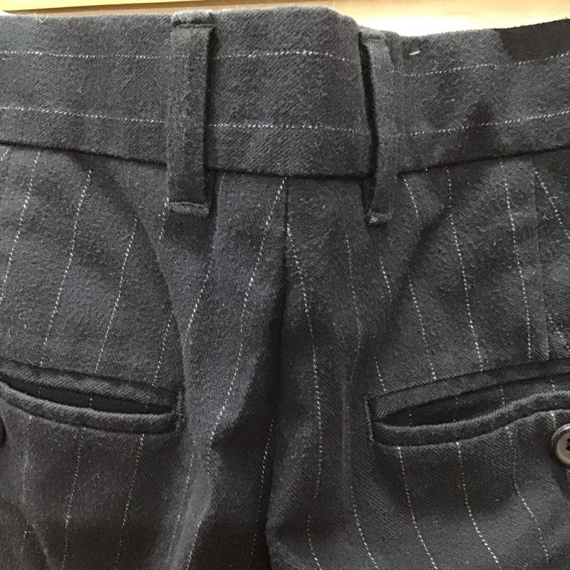 バナナリパブリック BANANA REPUBLIC パンツ スラックス スラックスパンツ ワイドパンツ カジュアルパンツ センタータックパンツ 30インチ ストライプ 紺 / ネイビー /  メンズ USED 古着 中古 10116877