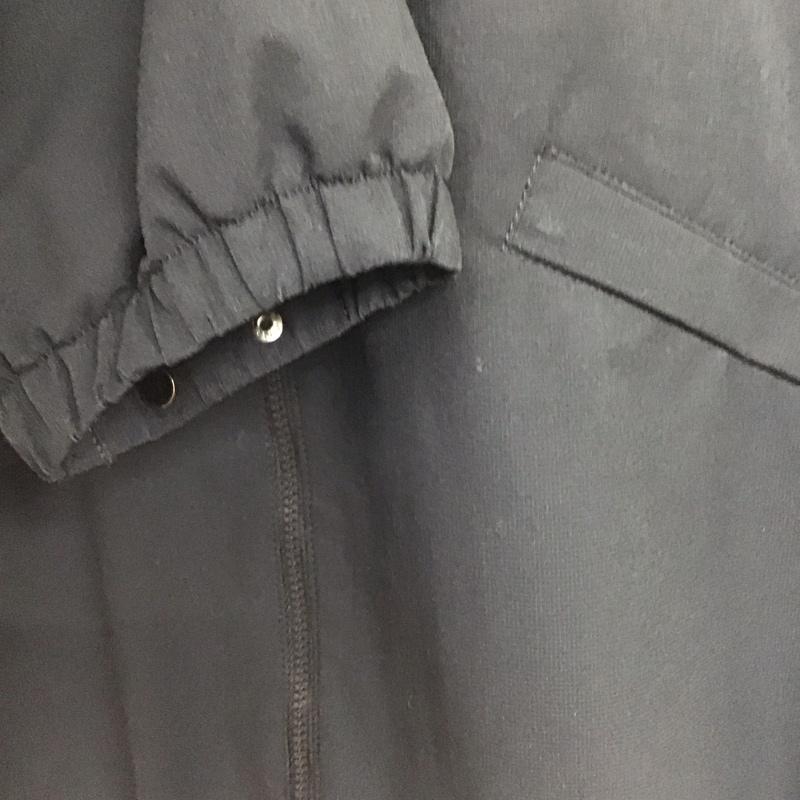 ザノースフェイス THE NORTH FACE ジャケット、上着 ジャンパー、ブルゾン ジップアップジャケットパーカー アウター XL ロゴ、文字 黒 / ブラック /  メンズ USED 古着 中古 10141686