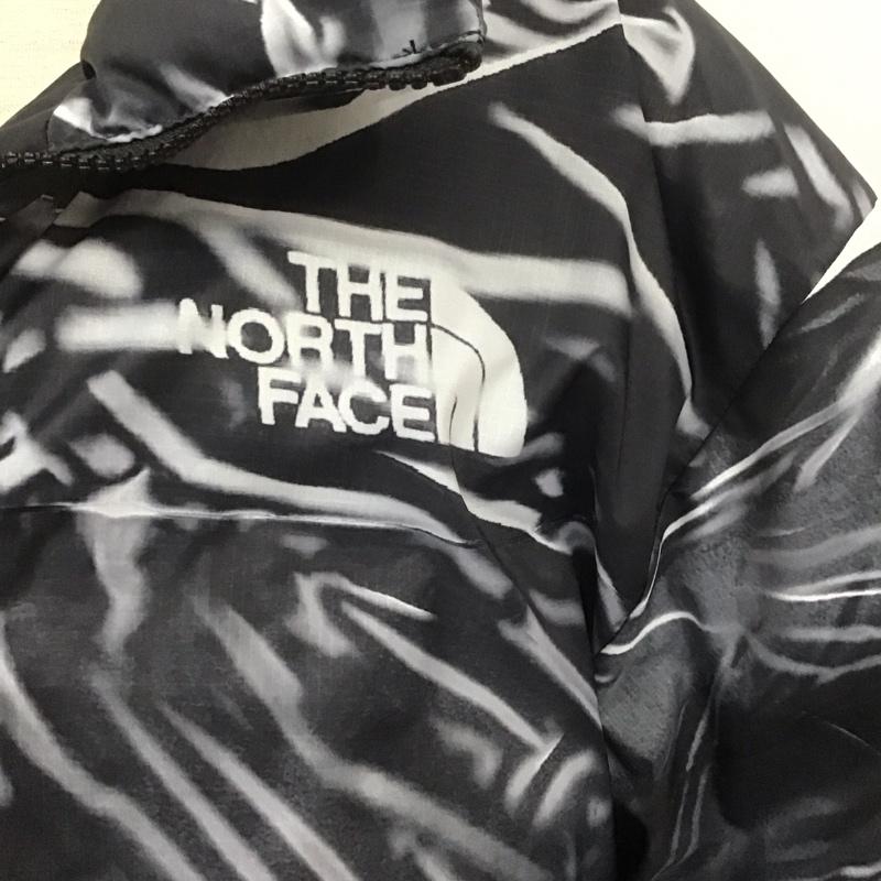 シュプリーム Supreme ジャケット、上着 ジャンパー、ブルゾン nd023001 23SS TrompeLoeilPrintedNuptseJacket ジップアップジャケット ダウンジャケット アウター Supreme×THENORTHFACE XL ロゴ、文字 白 / ホワイト / X 灰 / グレー /  メンズ USED 古着 中古 10108618
