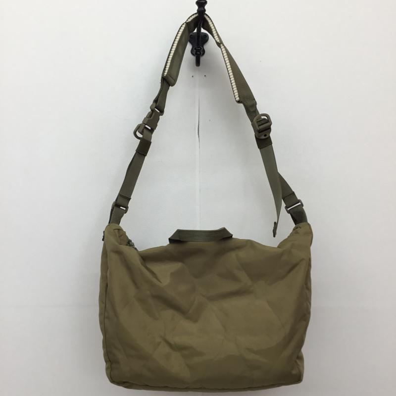 フレドリック パッカーズ FREDRIK PACKERS メッセンジャーバッグ メッセンジャーバッグ  カーキ / カーキ /  メンズ USED 古着 中古 10141205