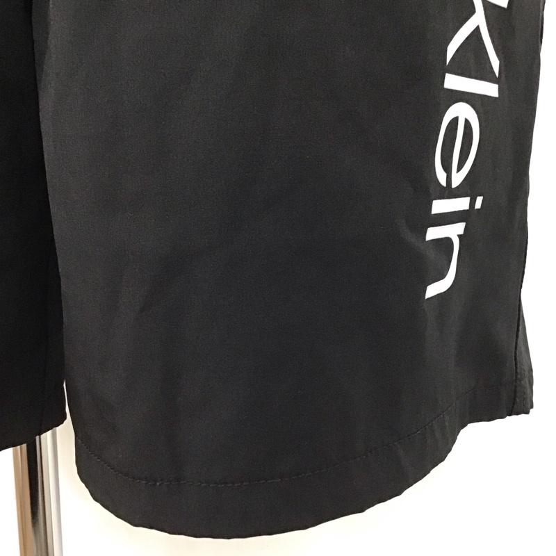 カルバン・クライン Calvin Klein パンツ ショートパンツ ショートパンツ ハーフパンツ カジュアルパンツ M ロゴ、文字 黒 / ブラック /  メンズ USED 古着 中古 10119902