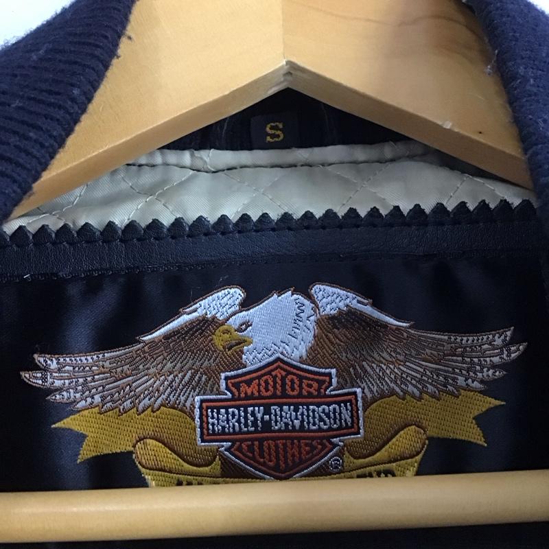 ハーレーダビッドソン Harley-Davidson ジャケット、上着 ジャンパー、ブルゾン レザージャケット ジップアップジャケット アウター 古着 S ロゴ、文字 黒 / ブラック /  メンズ USED 古着 中古 10145325
