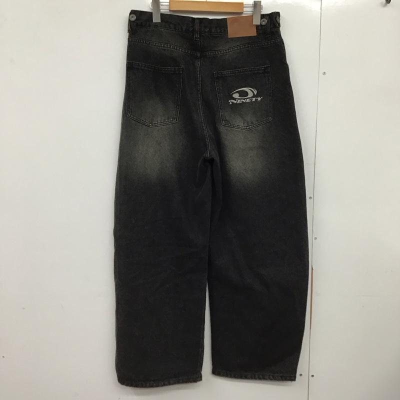ナインティナインティ 9090 パンツ デニム、ジーンズ nn1792 デニムパンツ ワイドパンツ カジュアルパンツ M ロゴ、文字 ダークグレー / ダークグレー /  メンズ USED 古着 中古 10150740