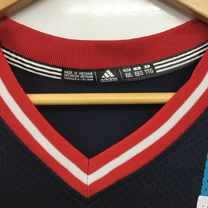 アディダス adidas タンクトップ タンクトップ タンクトップ ノースリーブカットソー Vネック スポーツウェア XXL ロゴ、文字 紺 / ネイビー /  メンズ USED 古着 中古 10142608