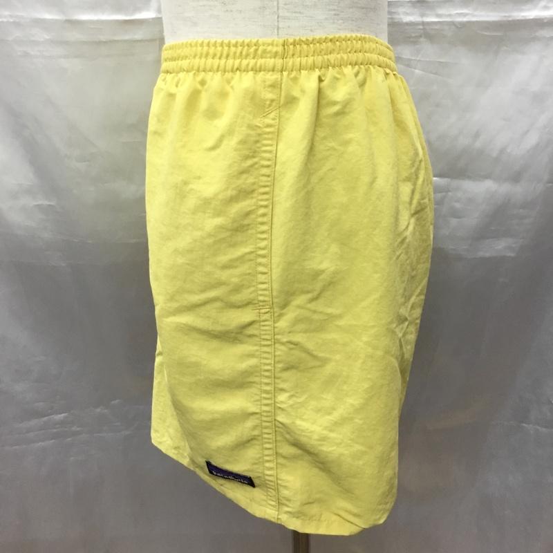 パタゴニア patagonia パンツ ショートパンツ 57021SP19 ショートパンツ ナイロンパンツ S ロゴ、文字 黄 / イエロー /  メンズ USED 古着 中古 10117519