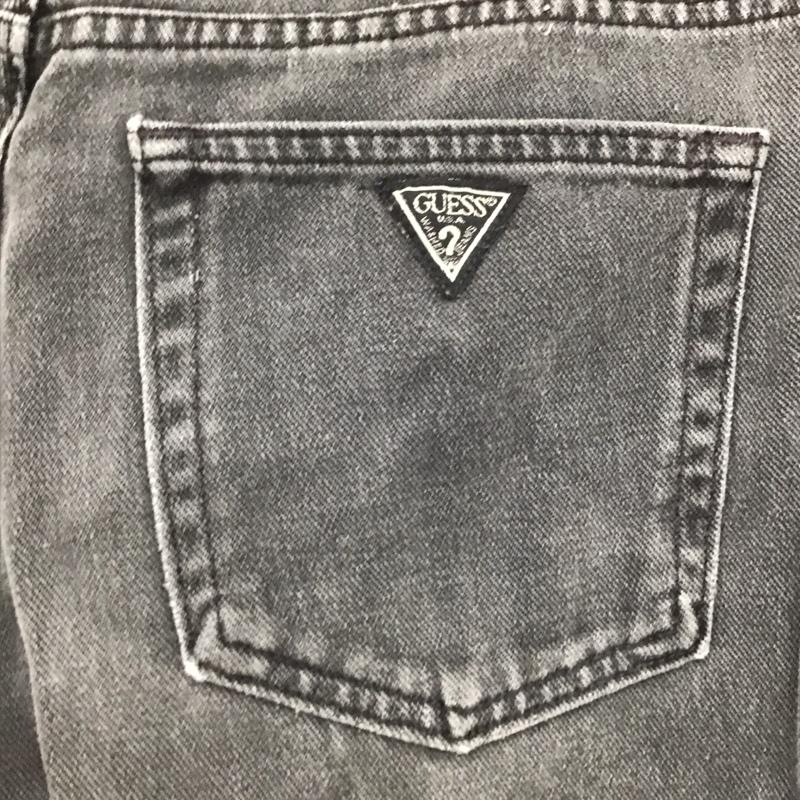 ゲス Guess パンツ デニム、ジーンズ デニムパンツ スリムパンツ カジュアルパンツ 30インチ ロゴ、文字 灰 / グレー /  メンズ USED 古着 中古 10143861