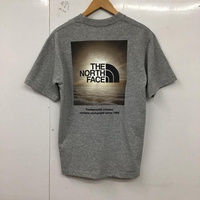 ザノースフェイス THE NORTH FACE Tシャツ 半袖 nt32459 ナチュラルフェノメノン 半袖カットソー プリントTシャツ M ロゴ、文字 灰 / グレー /  メンズ USED 古着 中古 10128700