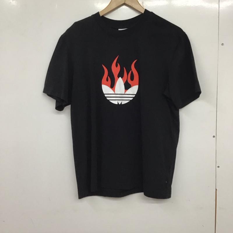 アディダス adidas Tシャツ 半袖 半袖カットソー プリントTシャツ クルーネックカットソー ロゴ、文字 黒 / ブラック /  メンズ USED 古着 中古 10133722