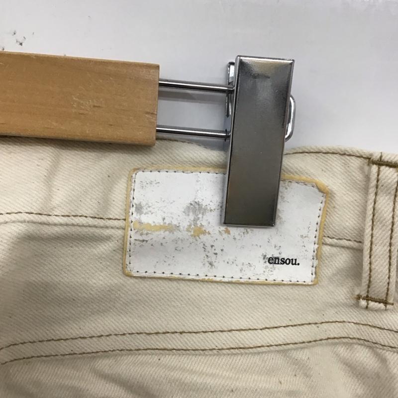 エンソウ ensou パンツ デニム、ジーンズ デニムパンツ ストレートパンツ ワイドパンツ カジュアルパンツ プリントパンツ 32インチ ロゴ、文字 白 / ホワイト /  メンズ USED 古着 中古 10112166