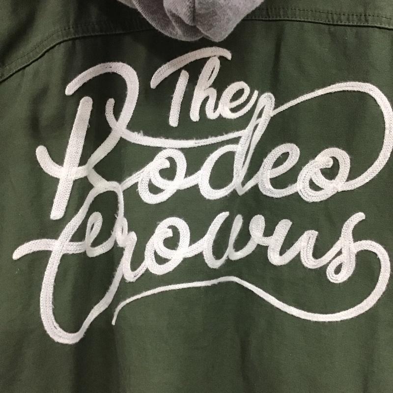 ロデオクラウンズワイドボウル RODEO CROWNS WIDE BOWL ジャケット、上着 ジャケット、ブレザー カーゴジャケット 長袖シャツ アウター ロゴ、文字 カーキ / カーキ /  レディース USED 古着 中古 10145650