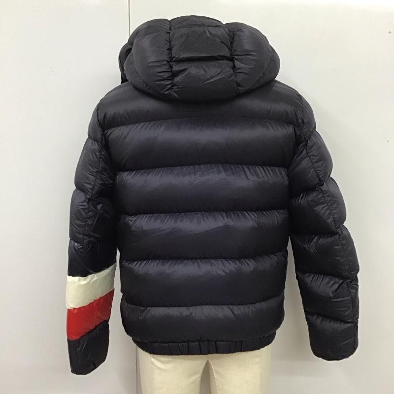 モンクレール MONCLER ジャケット、上着 ダウンジャケット E20914135585 WILLM GIUBBOTTO 2 ワンポイント 紺 / ネイビー / X 白 / ホワイト / X 赤 / レッド /  メンズ USED 古着 中古 10119671