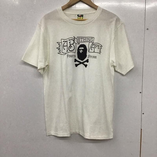 アベイシングエイプ A BATHING APE Tシャツ 半袖 CROSSBONE pirate store M ロゴ、文字 白 / ホワイト /  メンズ USED 古着 中古 10133764