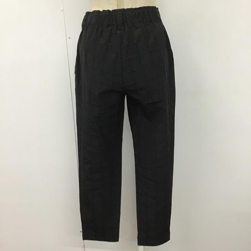 イッセイミヤケ ISSEY MIYAKE パンツ スラックス BU08-FF002 1  黒 / ブラック /  レディース USED 古着 中古 10107145