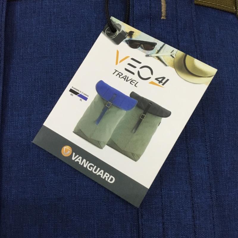 古着 USED リュックサック、デイパック リュックサック、デイバッグ VEO TRAVEL 41 カメラバッグ ミラーレスカメラ VANGUARD タグ付き ロゴ、文字 青 / ブルー / X カーキ / カーキ /  メンズ USED 古着 中古 10131904