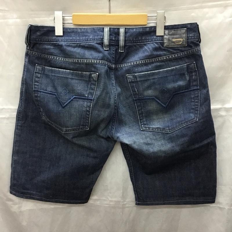 ディーゼル DIESEL パンツ ショートパンツ デニムショートパンツ ハーフパンツ カジュアルパンツ 34インチ 無地 インディゴ / インディゴ /  メンズ USED 古着 中古 10112444