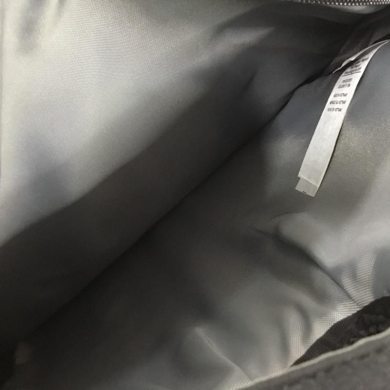 パタゴニア patagonia リュックサック、デイパック リュックサック、デイバッグ Refugio Pack 28L ロゴ、文字 黒 / ブラック /  メンズ USED 古着 中古 10148755